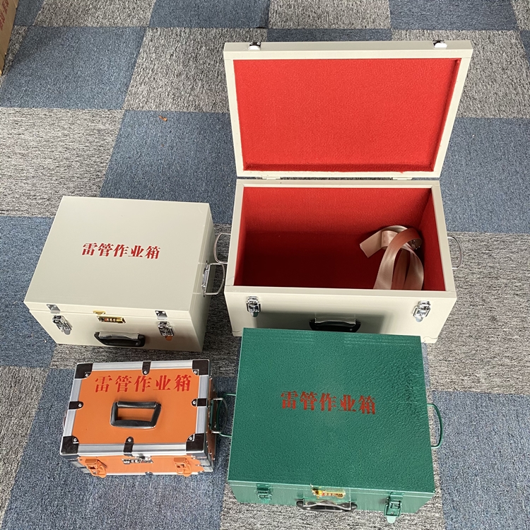 贡井爆破工程作业箱如何选择？玻璃钢与传统材质的全面对比